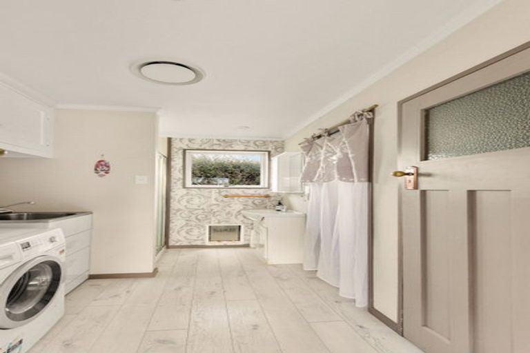 Photo of property in 14 Kerwood Place, Gore, 9710