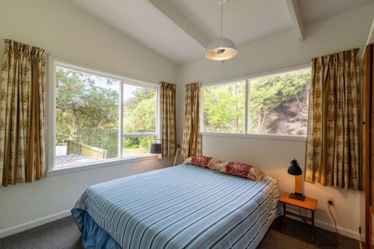 Photo of property in 6516 Christchurch Akaroa Road, Takamatua, 7581