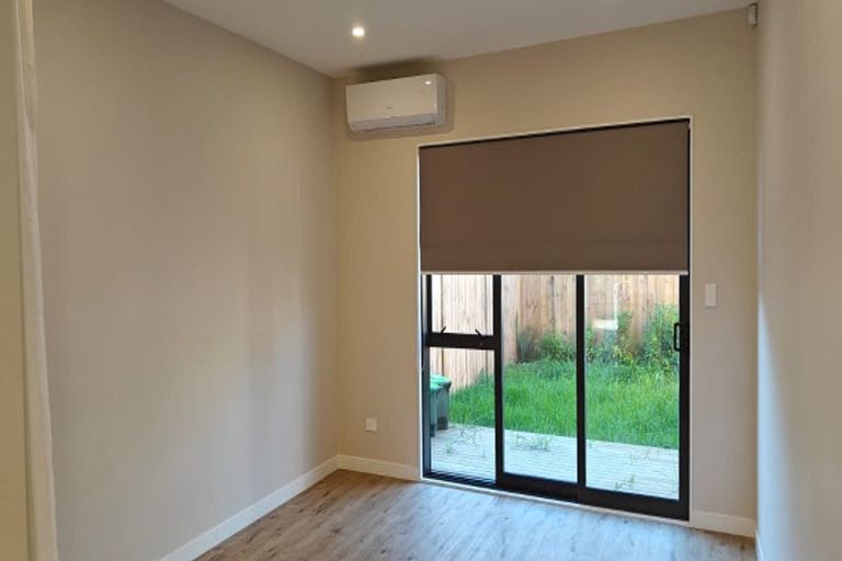 Photo of property in 5/58 Te Atatu Road, Te Atatu South, Auckland, 0610