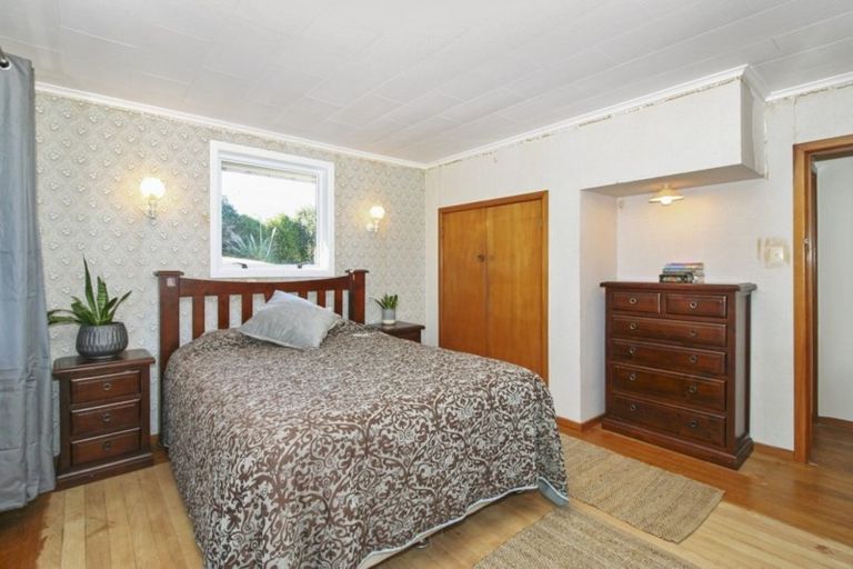 Photo of property in 11 Pembroke Street, Westown, New Plymouth, 4310