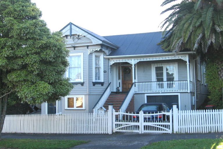 Photo of property in 16 Sherbourne Road, Mount Eden, Auckland, 1024