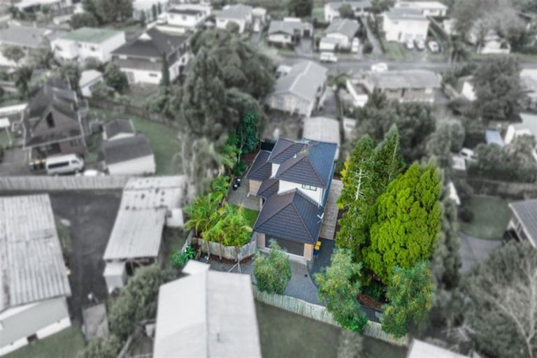 Photo of property in 348b Royal Road, Massey, Auckland, 0614