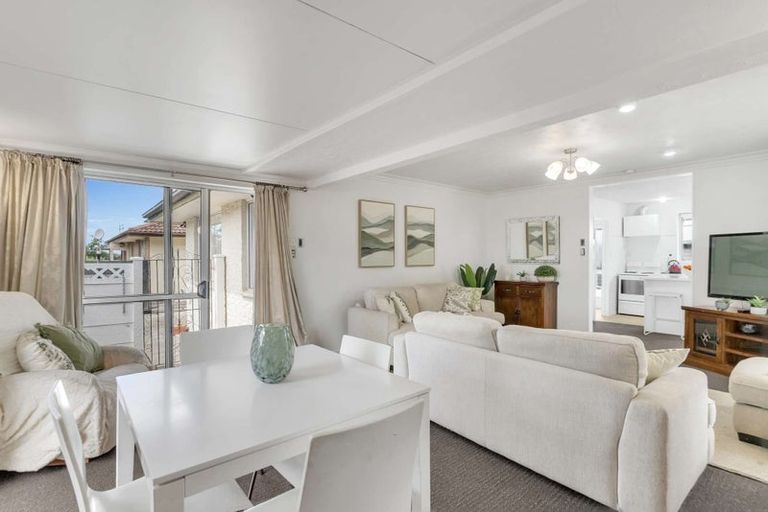 Photo of property in 91b Cottonwood Street, Parklands, Christchurch, 8083