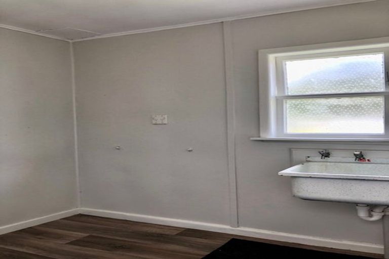 Photo of property in 13 French Street, Marton, 4710