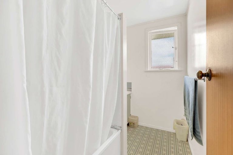 Photo of property in 5 Lambert Street, Marton, 4710