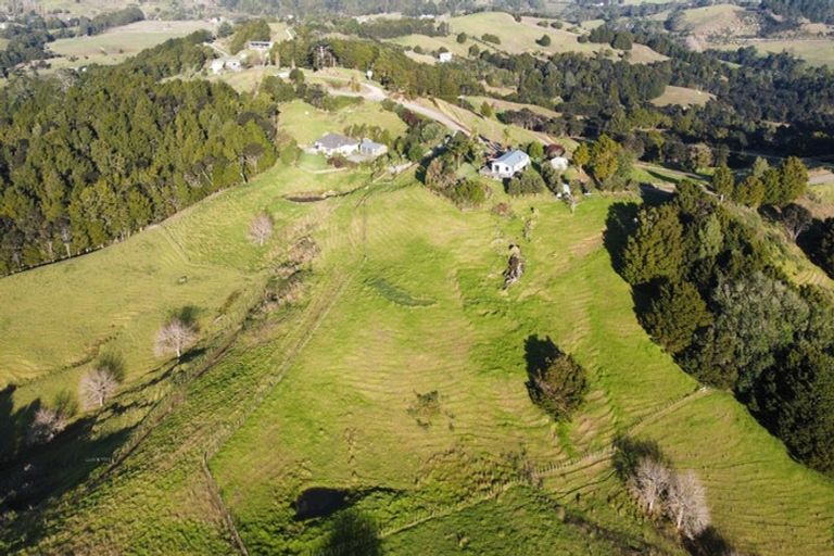 Photo of property in 133 Wearmouth Road, Paparoa, 0571
