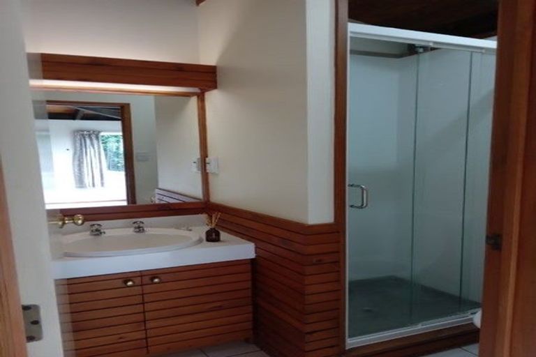 Photo of property in 8b Island View Terrace, Cockle Bay, Auckland, 2014