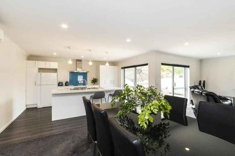 Photo of property in 6 Cardiff Street, Highbury, Palmerston North, 4412
