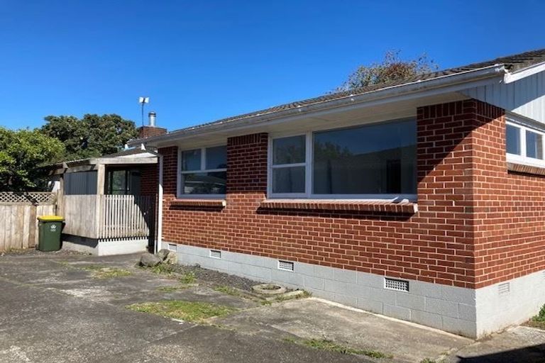 Photo of property in 32 Gainsborough Street, Manurewa, Auckland, 2102