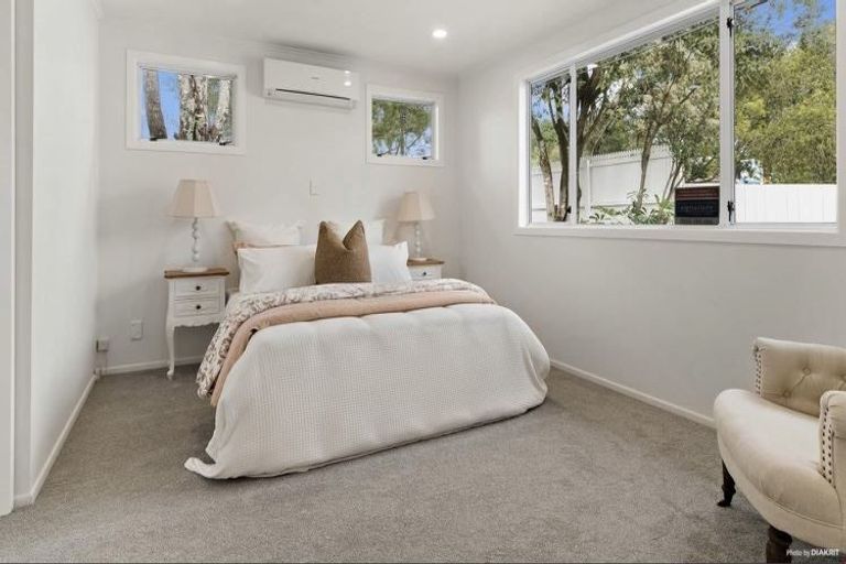 Photo of property in 21 Golf Road, New Lynn, Auckland, 0600