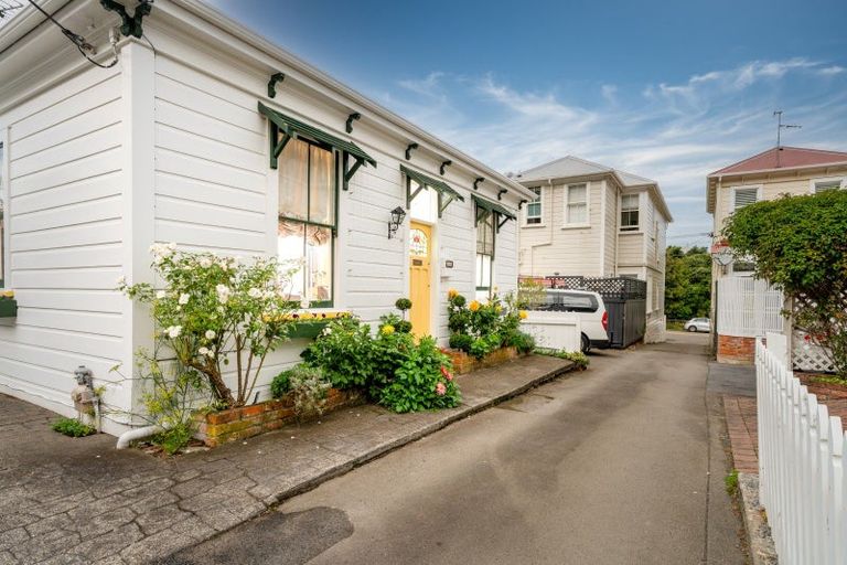 Photo of property in 6 Calgarry Avenue, Thorndon, Wellington, 6011