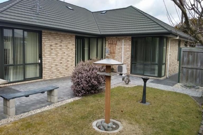 Photo of property in 2 Wisteria Place, Parklands, Christchurch, 8083