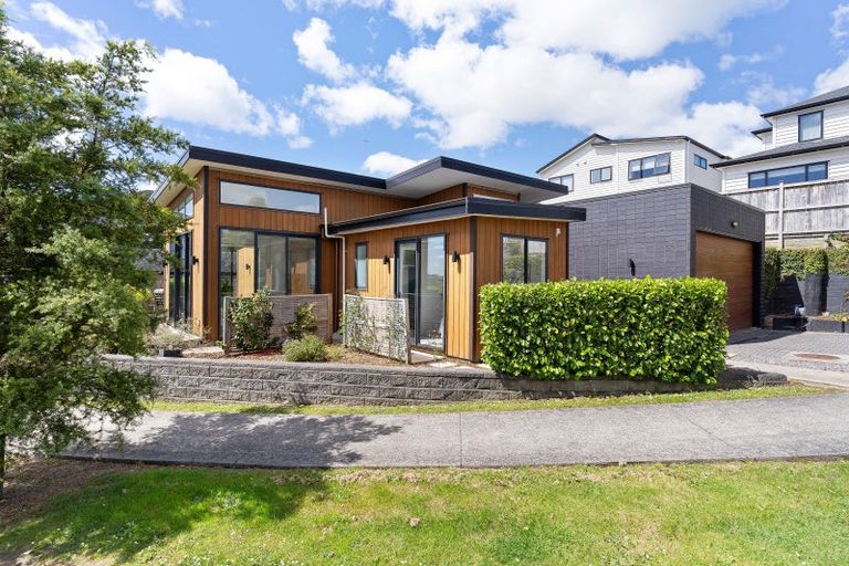 Photo of property in 36 Matahae Drive, Flat Bush, Auckland, 2019
