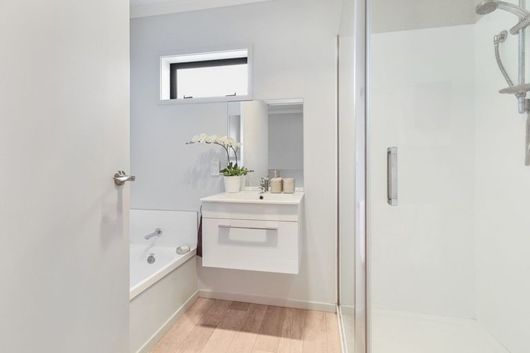 Photo of property in 51 Ipukarea Street, Weymouth, Auckland, 2103