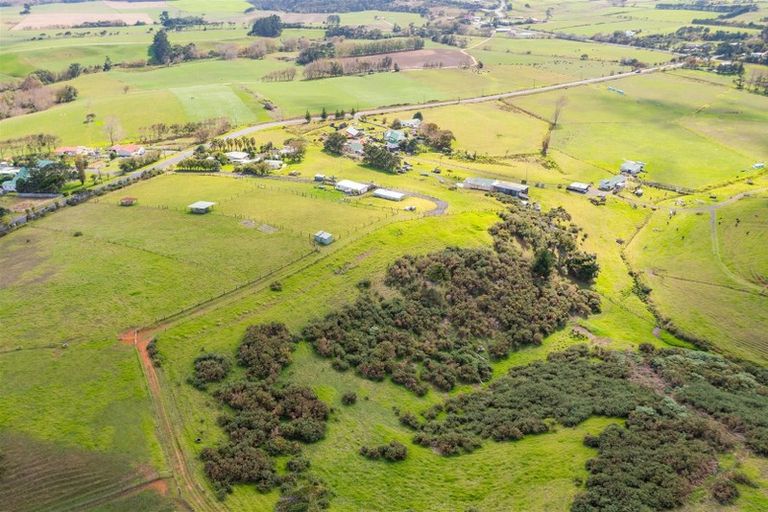 Photo of property in 67 Muriwai Valley Road, Muriwai, Waimauku, 0881