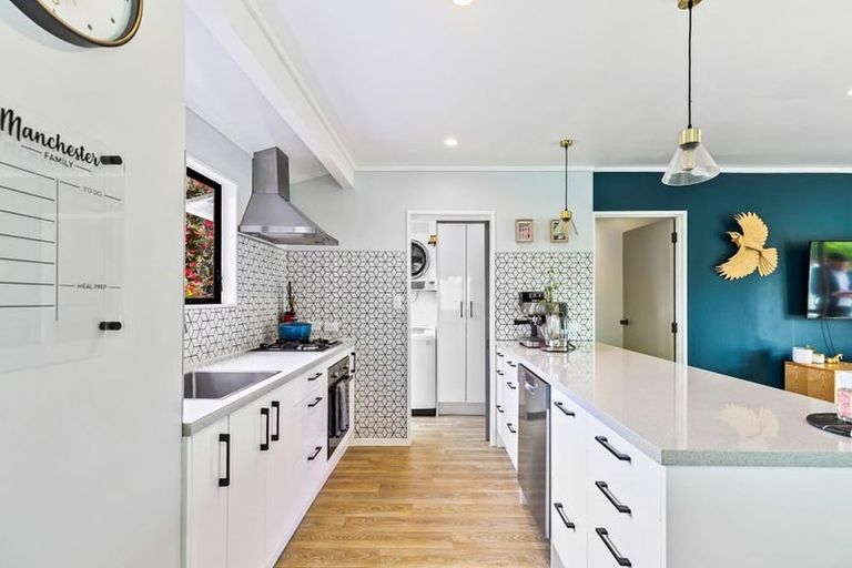 Photo of property in 1/80 Kervil Avenue, Te Atatu Peninsula, Auckland, 0610