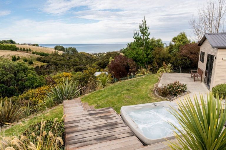 Photo of property in 32 Kayforce Road, Ocean View, Dunedin, 9035