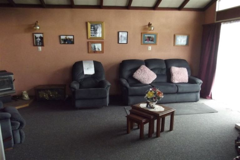 Photo of property in 11 Exeter Street, Waimate, 7924