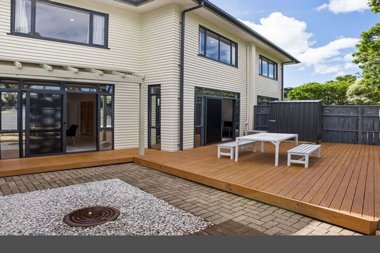 Photo of property in 8/2 Armoy Drive, East Tamaki, Auckland, 2016