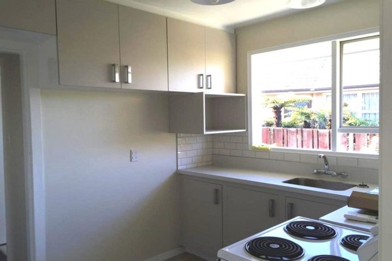 Photo of property in 59a Farquhars Road, Redwood, Christchurch, 8051