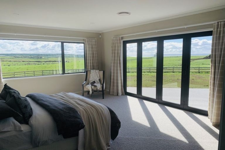 Photo of property in 80 Ewen Place, Karaka, Papakura, 2580