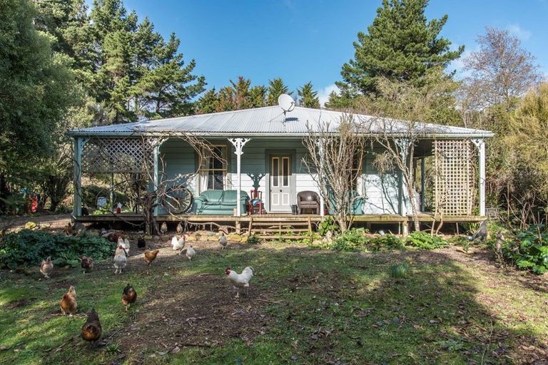 Photo of property in 108 Ngatiawa Road, Reikorangi, Waikanae, 5391