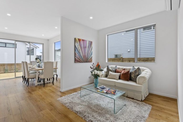 Photo of property in 17 Roa Avenue, Hobsonville, Auckland, 0616