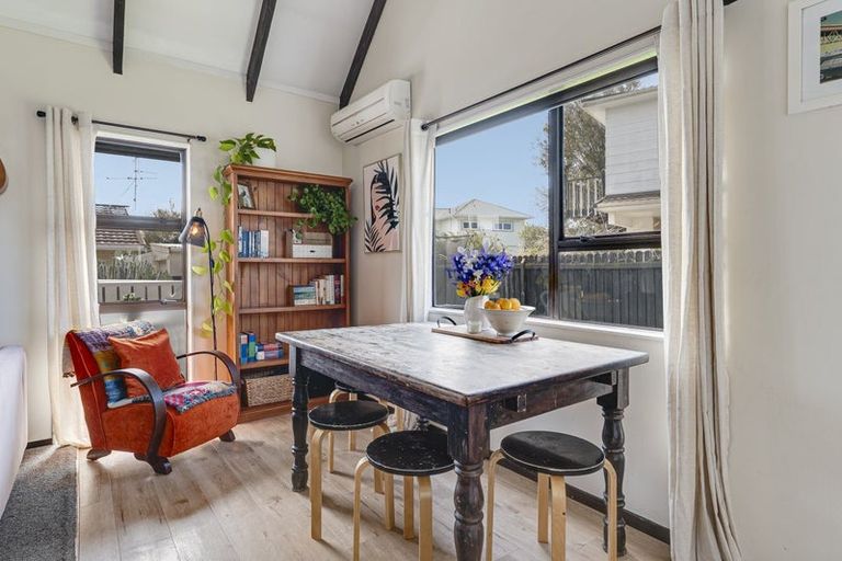 Photo of property in 2/17 Ranui Road, Stoke, Nelson, 7011