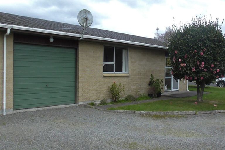 Photo of property in 29 Hornsby Street, Carterton, 5713