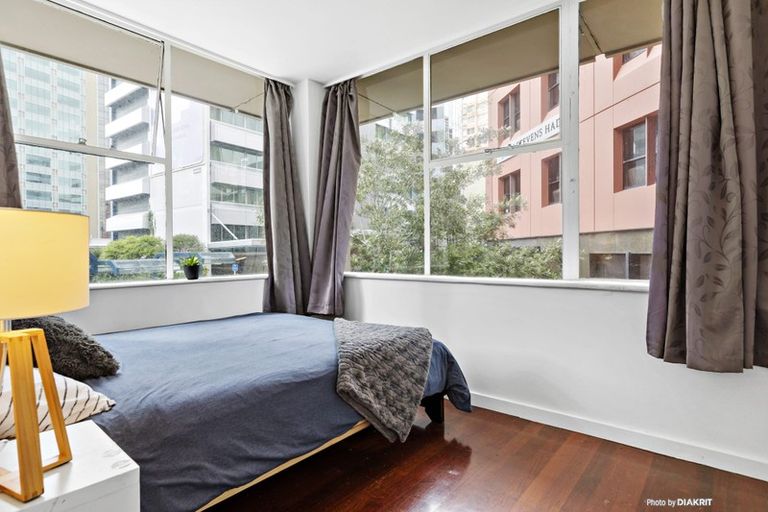 Photo of property in Terrace Tower Apartments, 1b/126 The Terrace, Wellington Central, Wellington, 6011