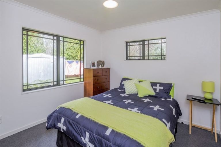 Photo of property in 10 Clifford Close, Levin, 5510