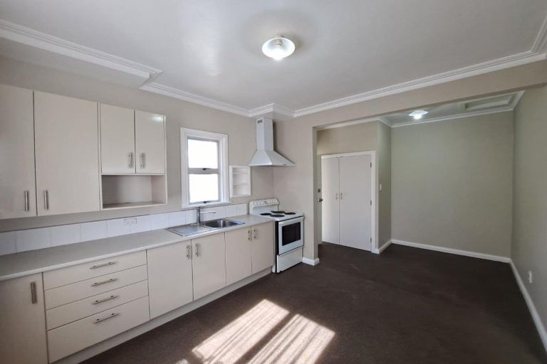 Photo of property in 199 Tukapa Street, Westown, New Plymouth, 4310