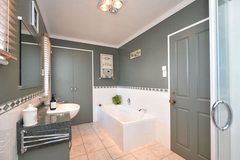 Photo of property in 137 Stobo Street, Grasmere, Invercargill, 9810