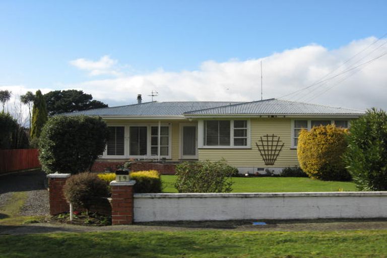 Photo of property in 19 Solway Crescent, Solway, Masterton, 5810