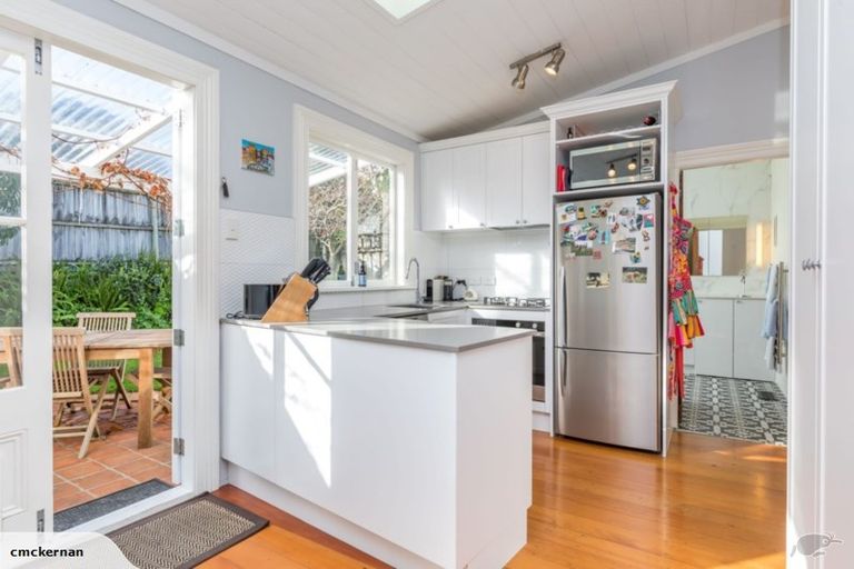 Photo of property in 12 Wynyard Road, Mount Eden, Auckland, 1024