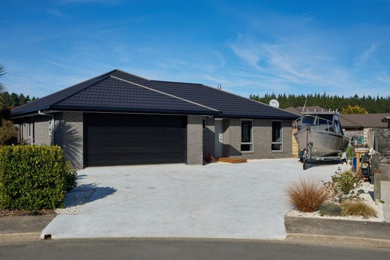 Photo of property in 11 Swyncombe Place, Kaikoura Flat, Kaikoura, 7371
