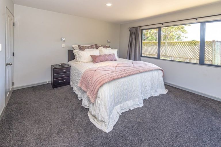 Photo of property in 43 Kakaho Drive, Tawhero, Whanganui, 4501