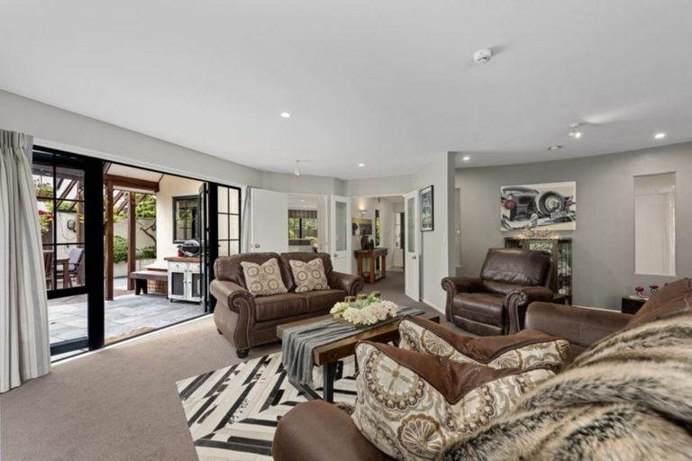 Photo of property in 23 Mccarthy Grove, Clouston Park, Upper Hutt, 5018