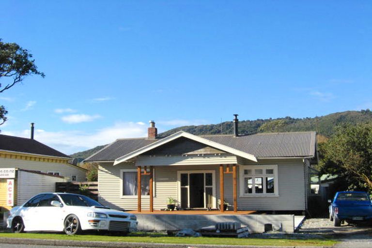 Photo of property in 33 Marsden Road, Greymouth, 7805