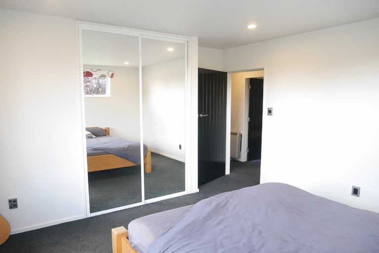 Photo of property in 93 Warren Crescent, Hillmorton, Christchurch, 8025