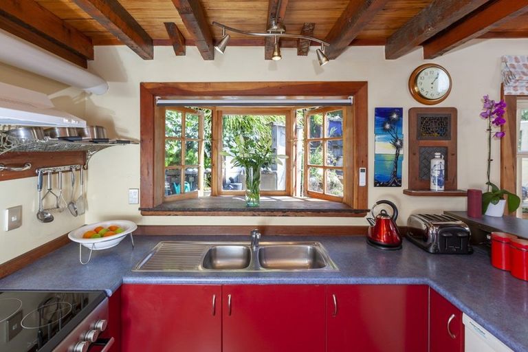 Photo of property in 39 Matatua Road, Raumati Beach, Paraparaumu, 5032