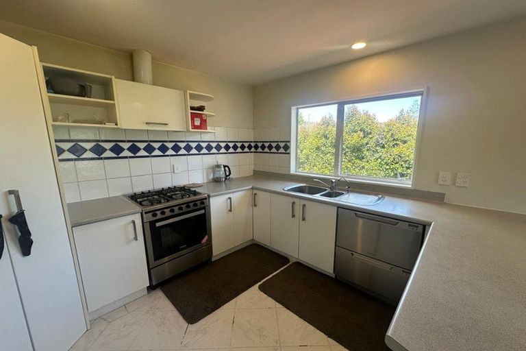 Photo of property in 15a Te Atatu Road, Te Atatu South, Auckland, 0610