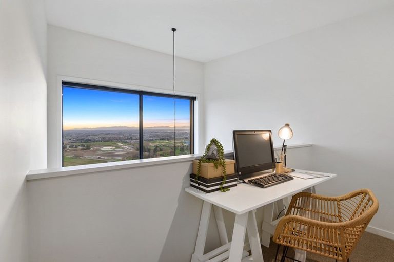 Photo of property in 170 Penruddock Rise, Westmorland, Christchurch, 8025