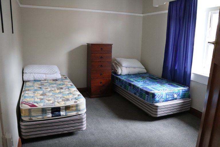 Photo of property in 42 Monorgan Road, Strathmore Park, Wellington, 6022