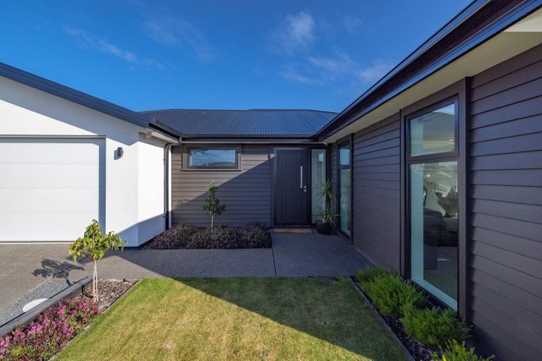 Photo of property in 8 Mackinnon Street, Marshland, 8083