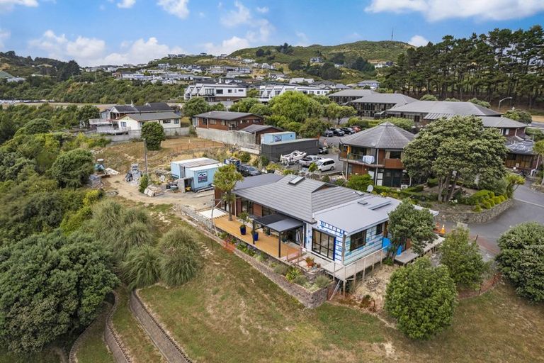 Photo of property in 8 Papakowhai Road, Papakowhai, Porirua, 5024