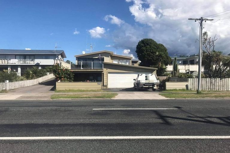 Photo of property in 1032a Papamoa Beach Road, Papamoa Beach, Papamoa, 3118