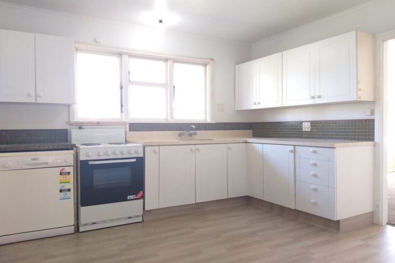 Photo of property in 16 Shearer Avenue, Papanui, Christchurch, 8052