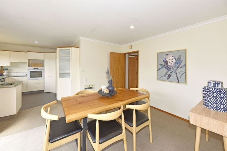 Photo of property in 6a Bentley Street, Russley, Christchurch, 8042