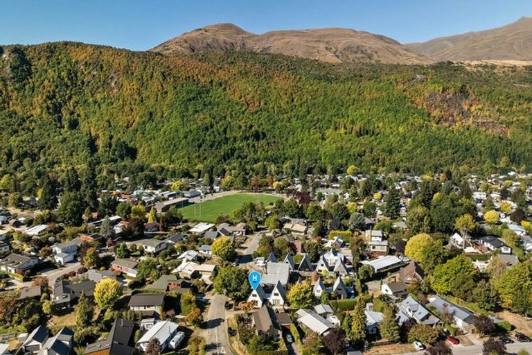 Photo of property in 23a Inverness Crescent, Arrowtown, 9302